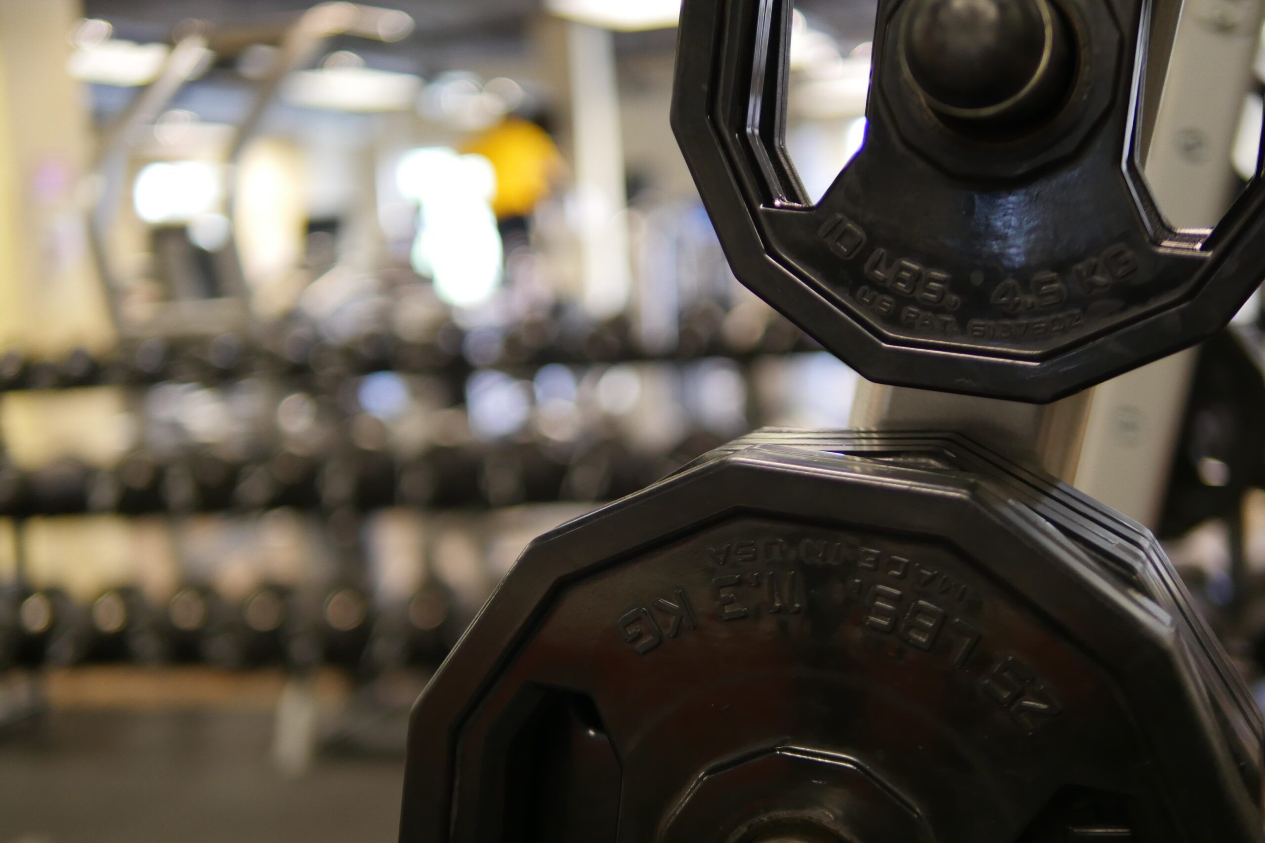 High Bar vs Low Bar Squats: Ask a PT