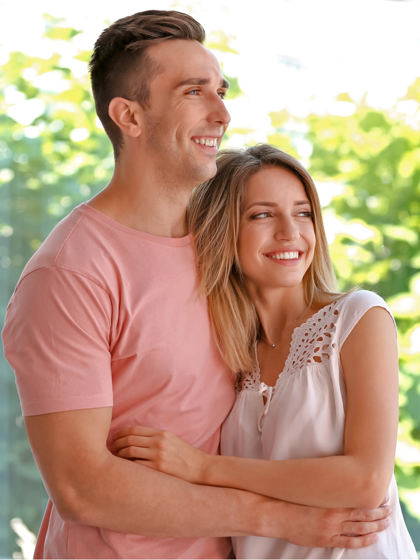 T-Vitaminss Man with Pregnant Woman