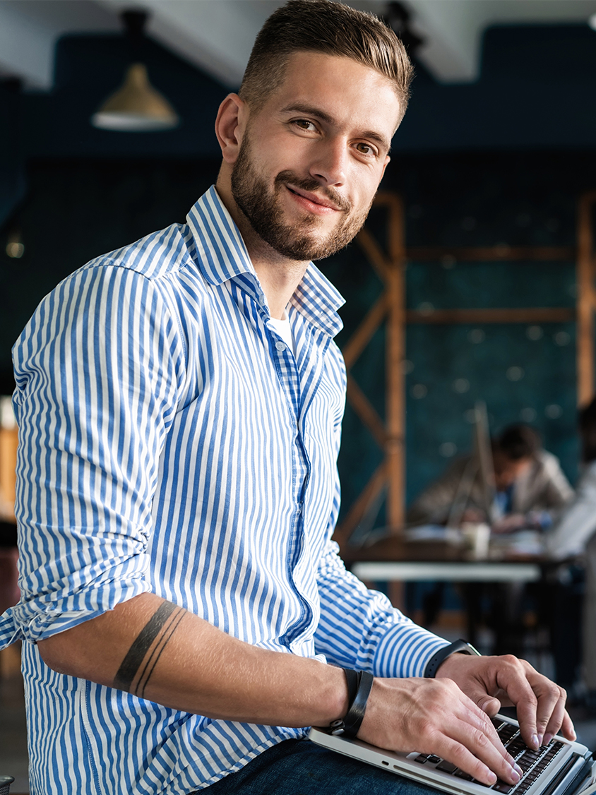 Vitality T-Shake Guys Playing Golf